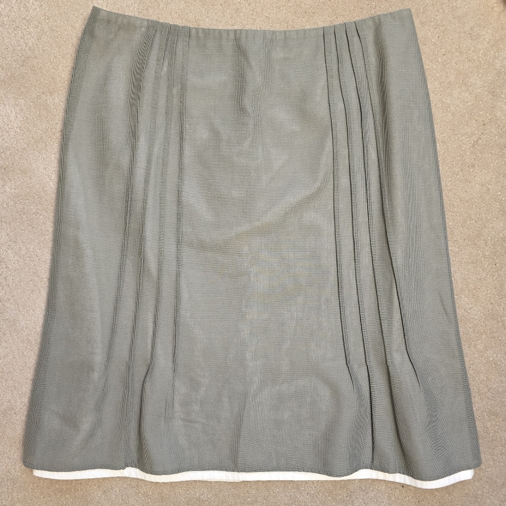 AKRIS PUNTO Green A Line Skirt Lightweight & Comfortable Size 10